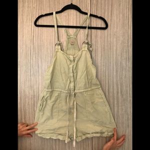 Wilfred Aritzia short overalls (Green)